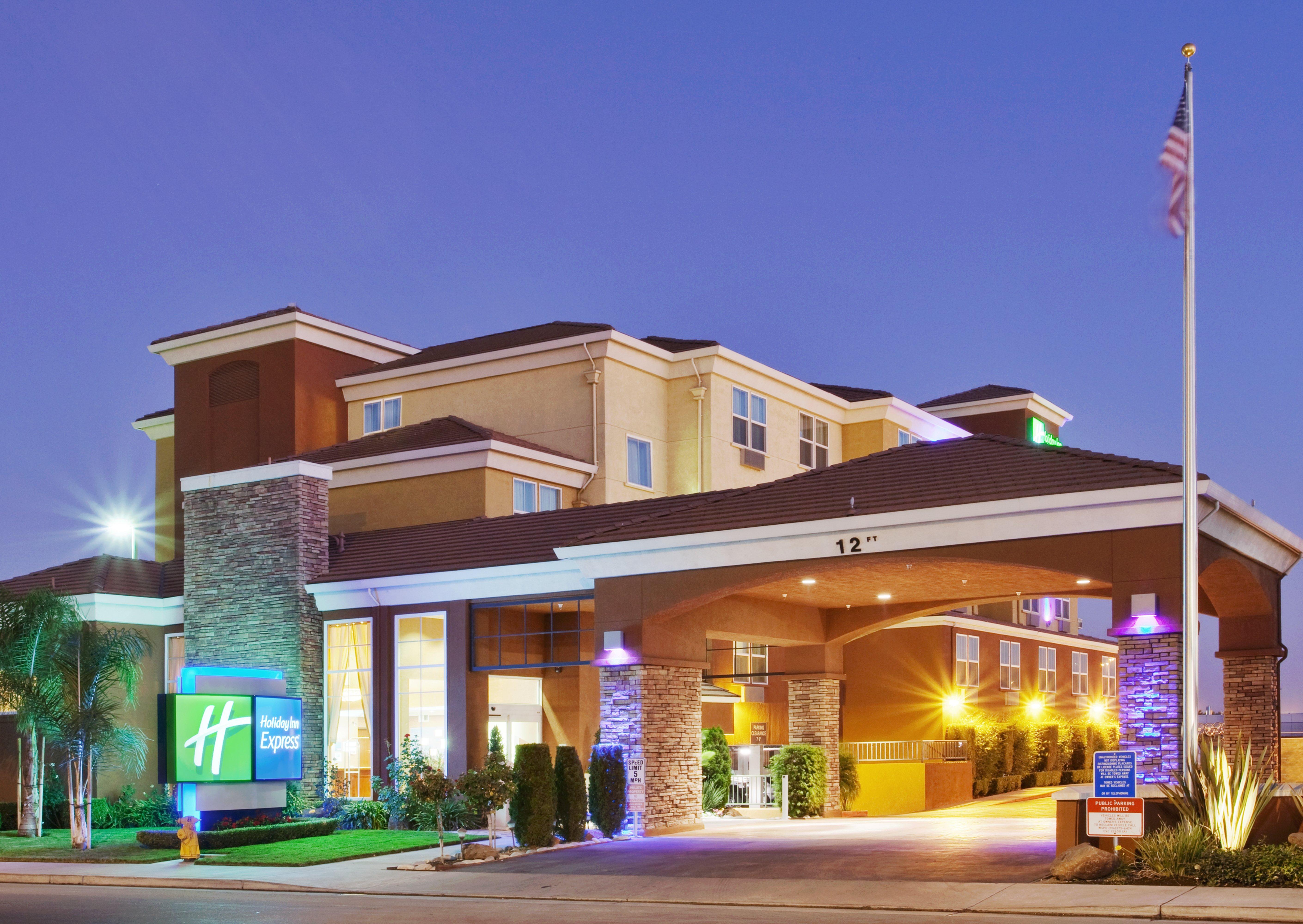 Holiday Inn Express- West Sacramento By Ihg Exterior foto